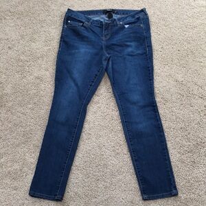 Torrid SZ 12S blue skinny jeans .